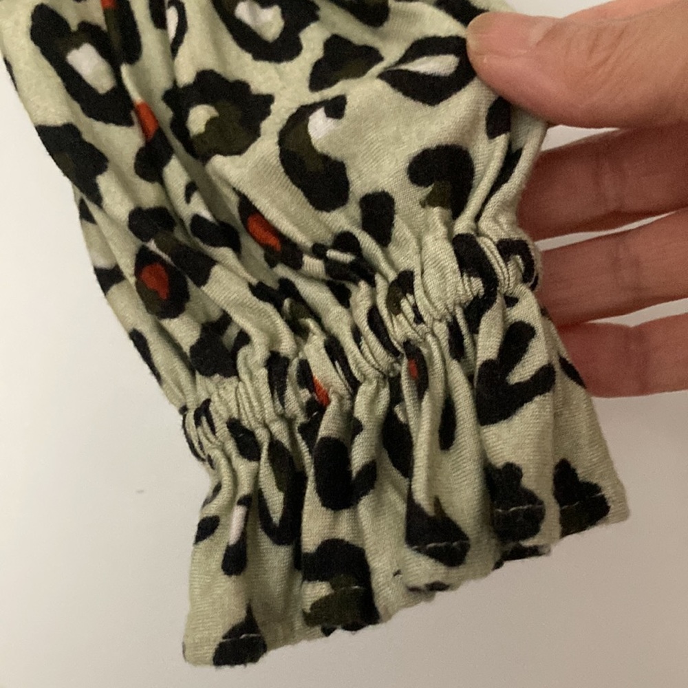 Anthropologie Blank London Sidbley Elephant Cheetah Print Long Sleeve V Neck Top - Picture 4 of 5